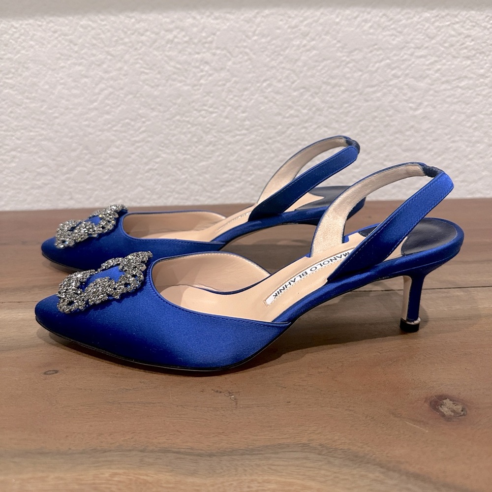 MANOLO BLAHNIK HANGISLI 50 SATIN SLINGBACK PUMP  Royal Blue Size 37.5